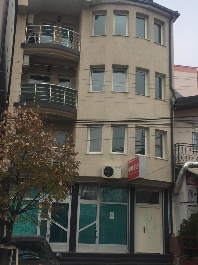 Jani Apartment Prishtine Bagian luar foto